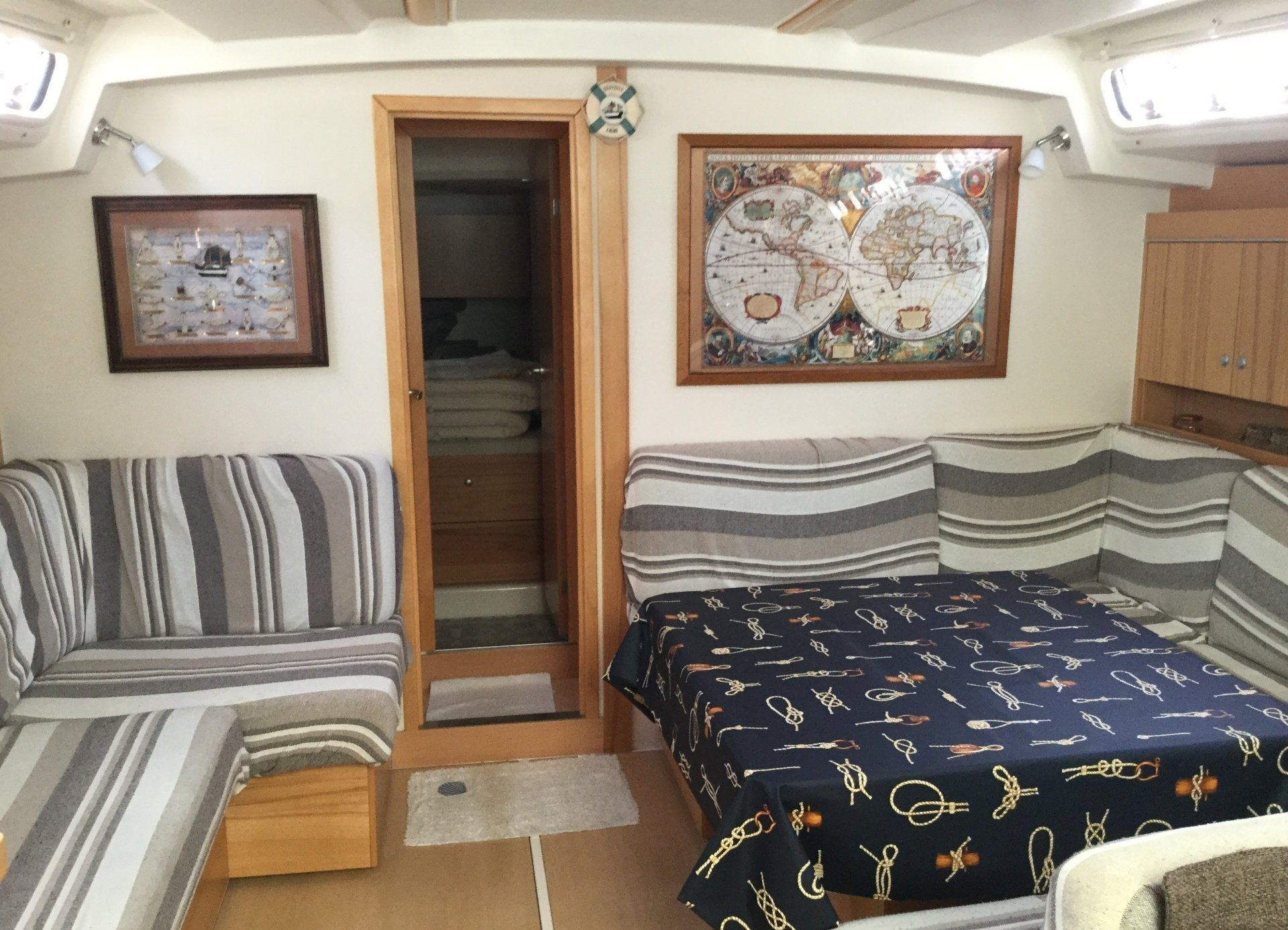 Interni barca a vela dinette