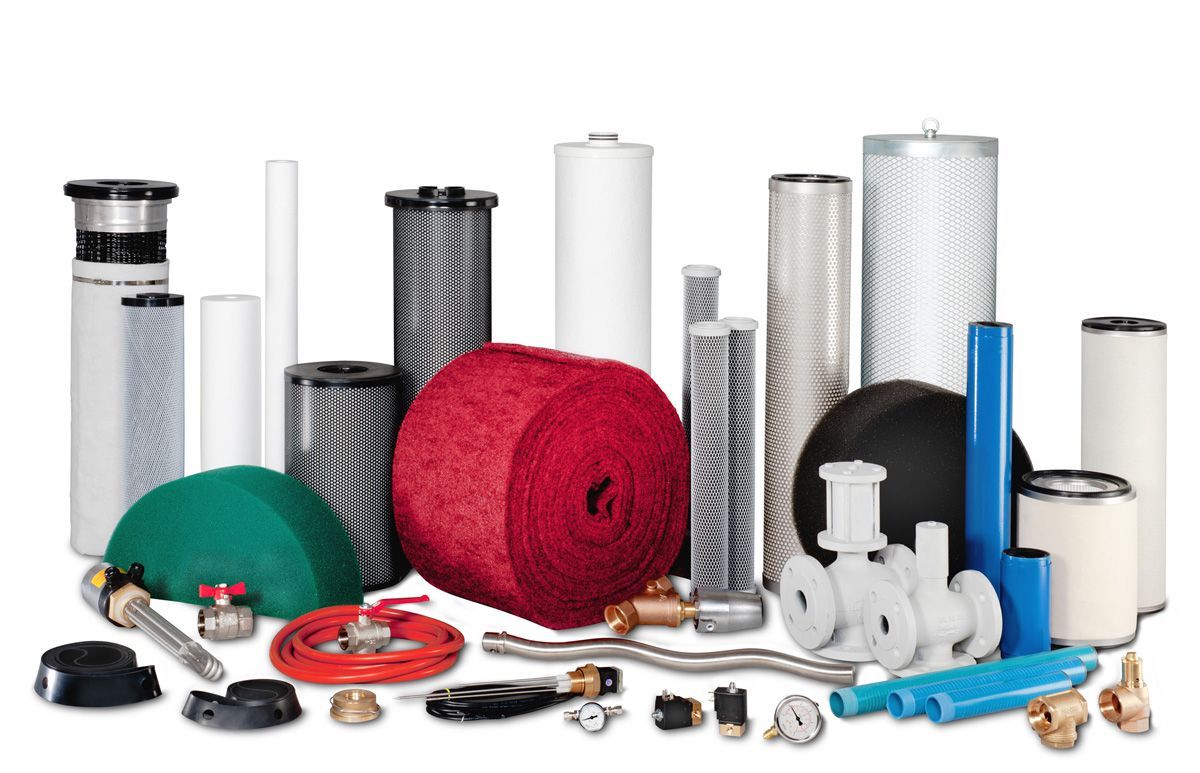 Viele verschiedene, farbige und Filter für die Industrie bzw. Schiffsausrüstung.