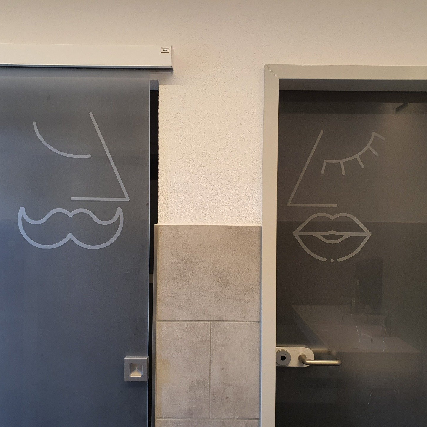 Isolierglas mit Holzfurnier Isolierglas mit Holzfurnier