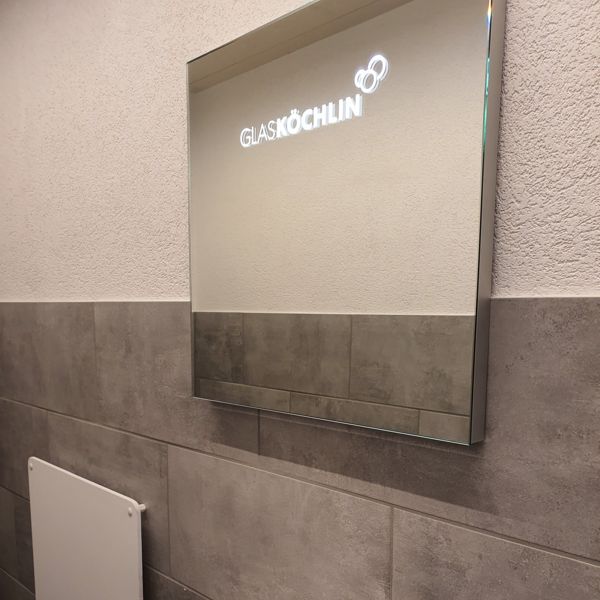 Vordach und Beschläge Vordach und Beschläge