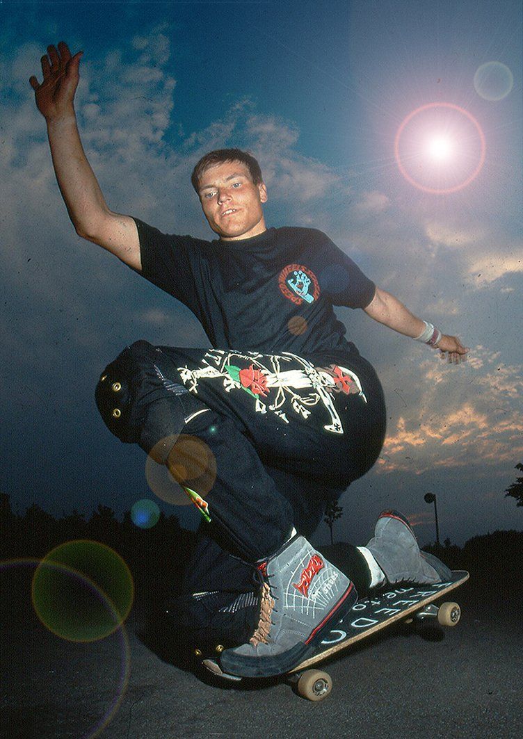 Tucknee-Spacewalk, Freestyle Skateboard, Guenter Mokulys, 1988.