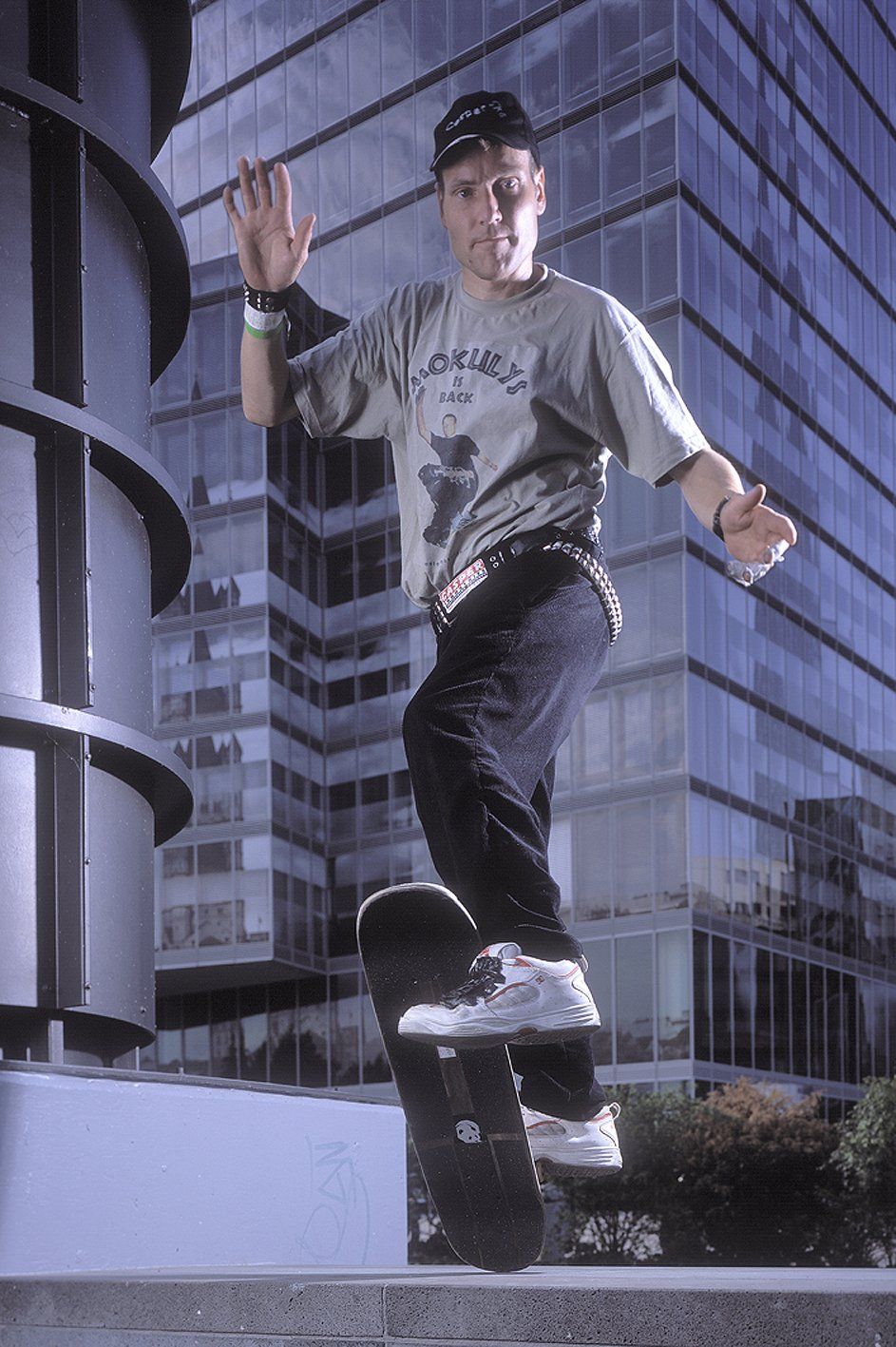 Training in Köln. Freestyle Skateboarding, Guenter Mokulys, 2003.