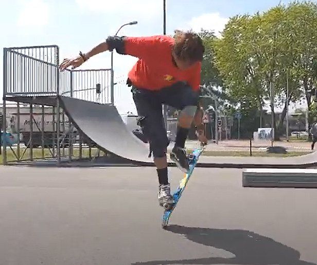 World-Round-Up Show Down. Rococo. 2020.