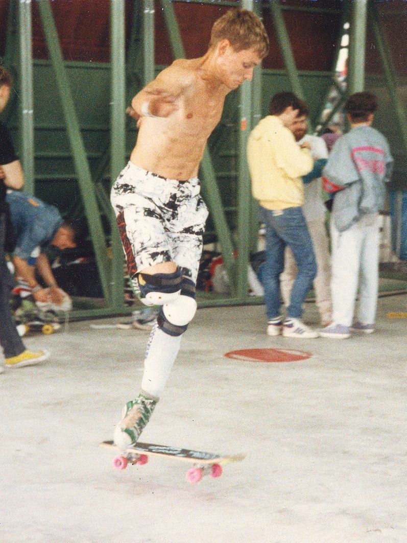 540° Shove-It. Freestyle Skateboarding, Guenter Mokulys.