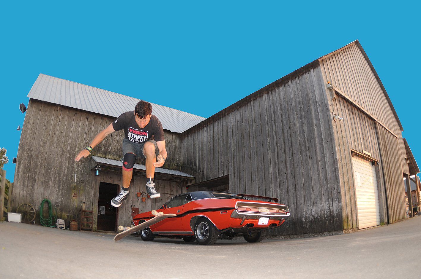 Training in Vancouver, Canada. Freestyle Skateboarding, Guenter Mokulys, 2009.