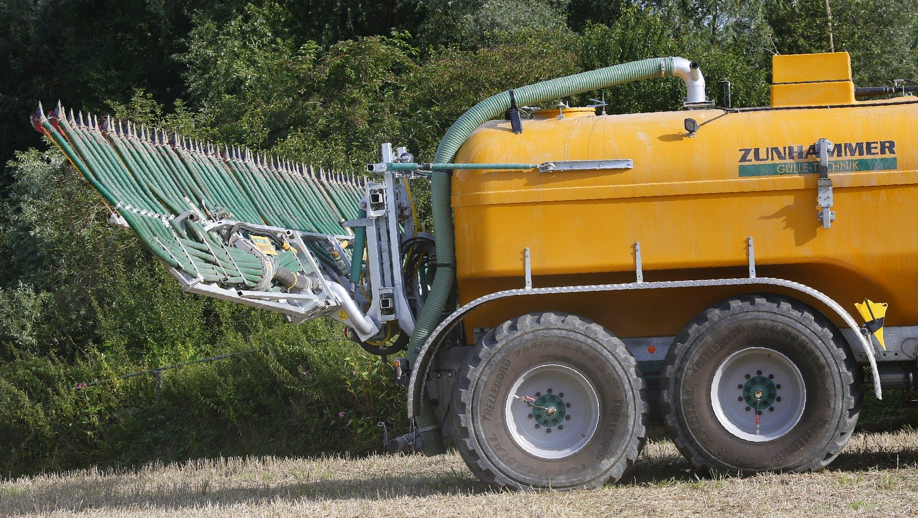 Gülle ausbringen mit Schleppschuh, Zunhammer