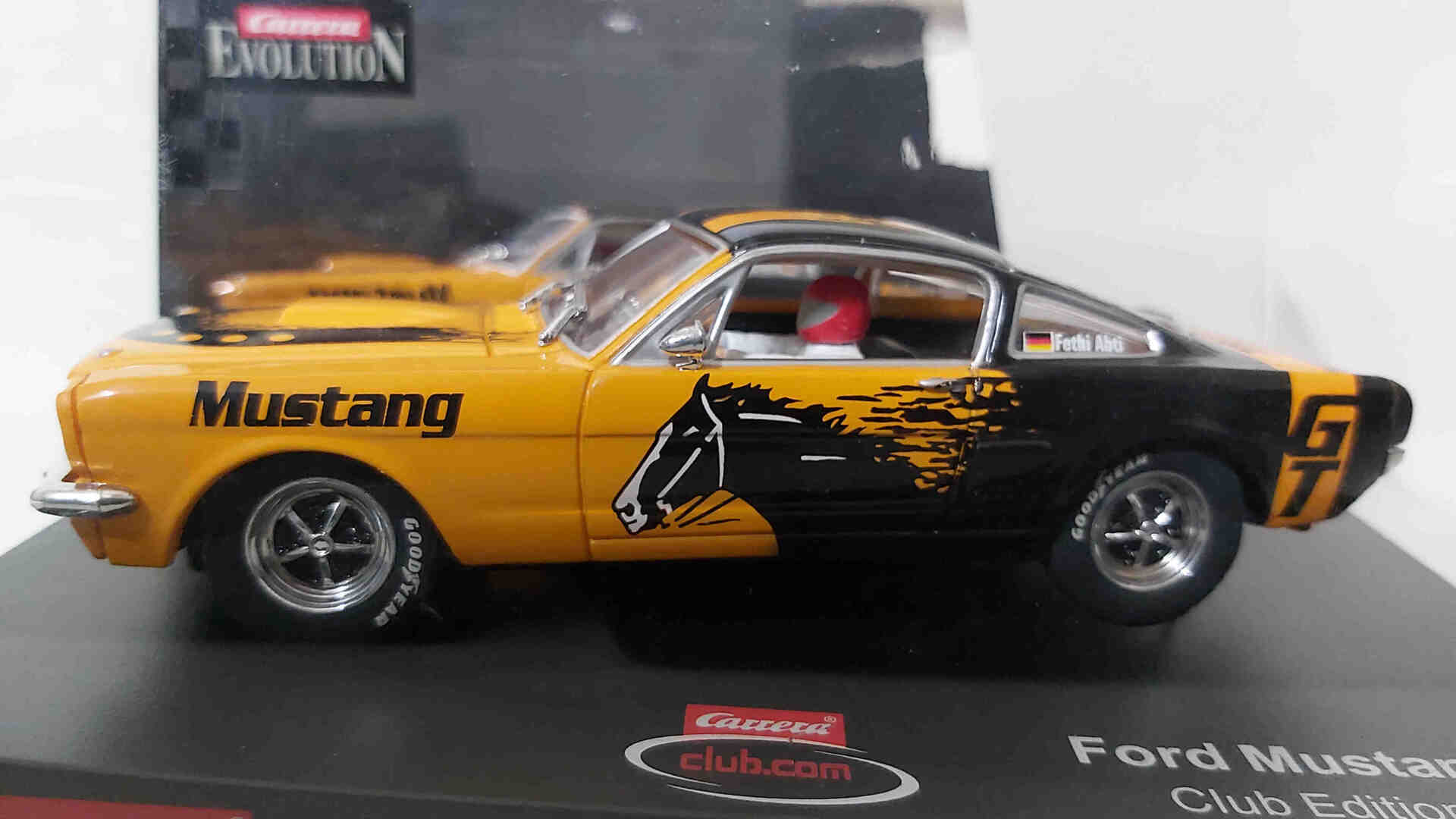 25469 25469 Carrera Evolution Ford Mustang GT350 Clubmodell 2002