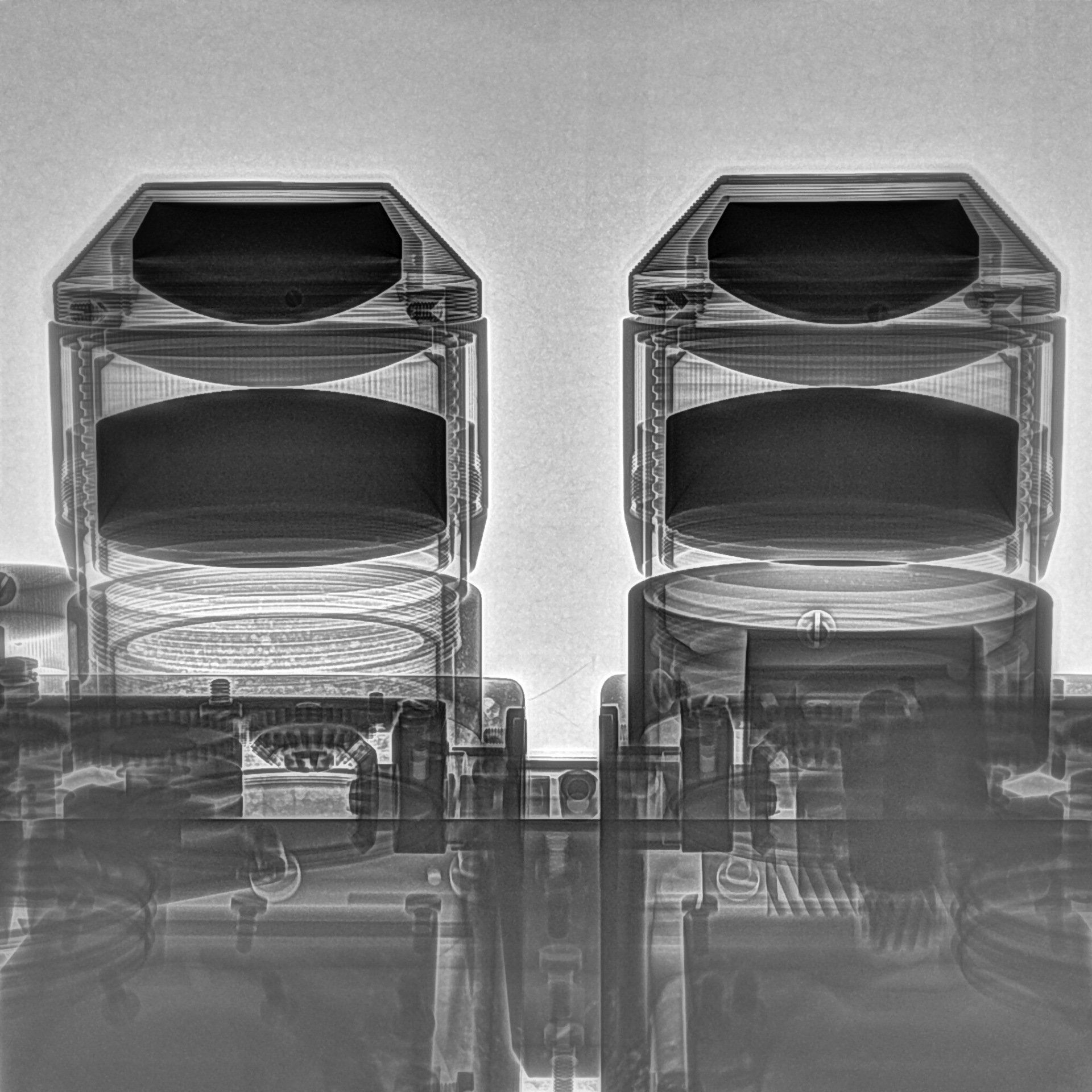 Foto vom Röntgenbild eines Fernglasas