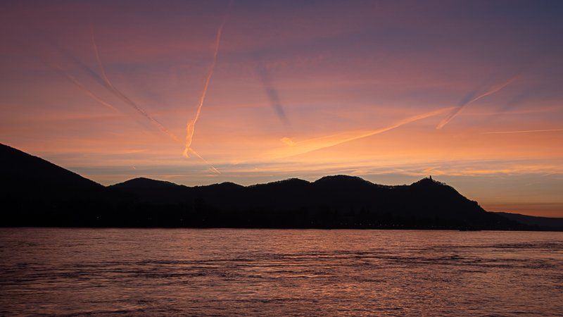 Drachenfels Sonnenaufgang