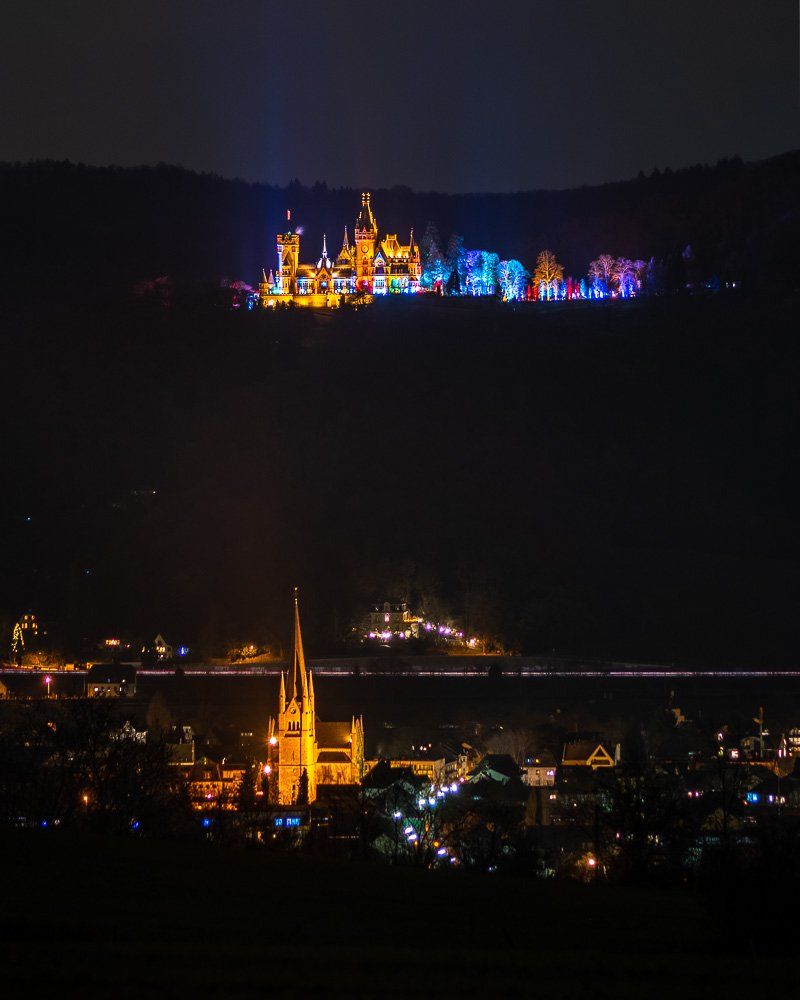 Kirche in Mehlem und Schloss Drachenburg