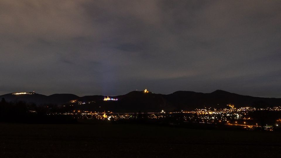 Panoramablick auf das Siebengebirge vom Schlossleuchten
