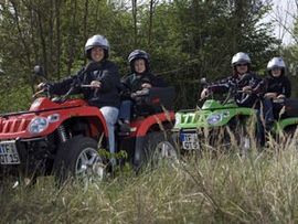 Mit Freunden und Familie Quad fahren Berlin