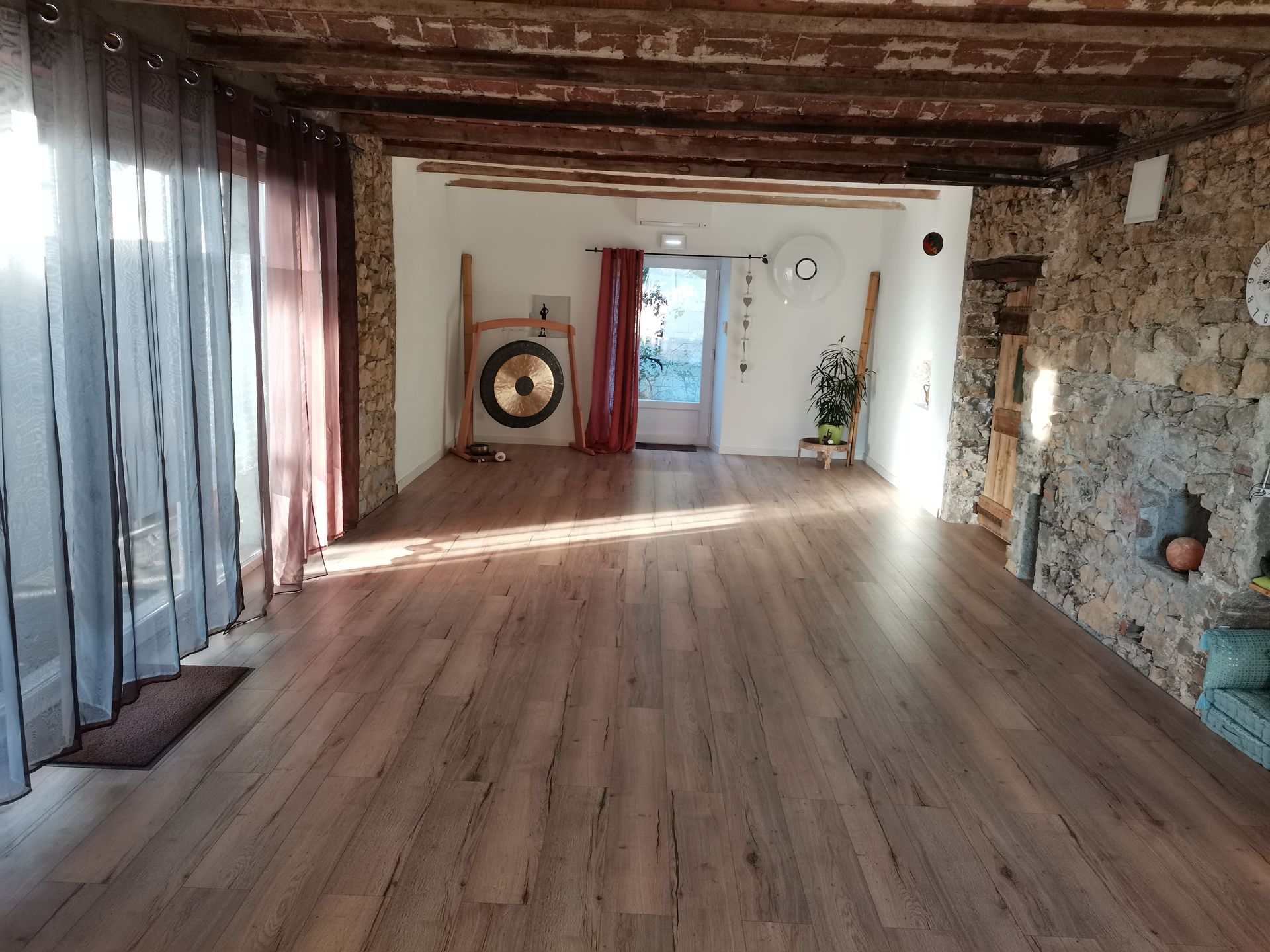 Yoga d'inspiration tibétaine - Alès, Gard alès-yoga-inspiration-tibétaine-pradipika-gard-cévennes-la salle