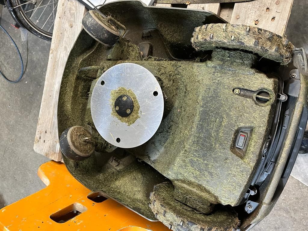 Automower reinigen & Winterlagerung