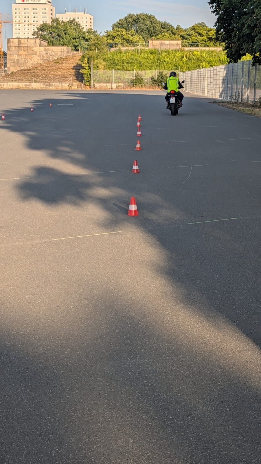Motorradfahrstunde der Klasse A 1 bei der Fahrschule Garderman in Nürnberg