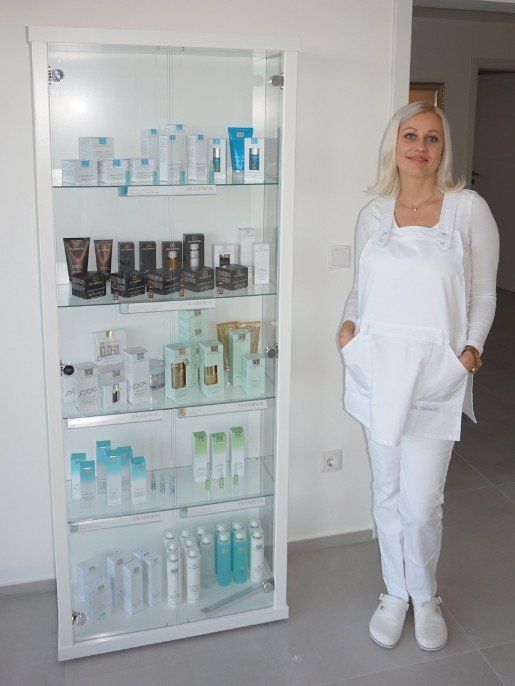 Veronika Oleynik im Kosmetikstudio HAUTSCHÖN