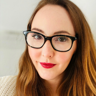 Nicola V. Rheia Referentin Nicola V. Rheia