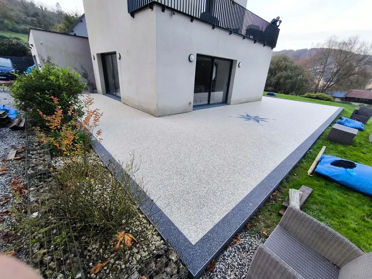 terrasse moquette de pierre Normandie