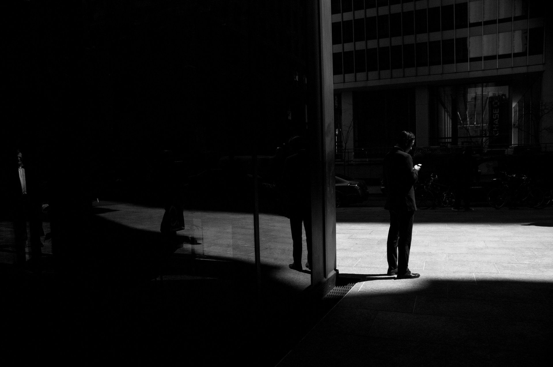 Pauline Alioua Phantomatic // Nowhere to be seen