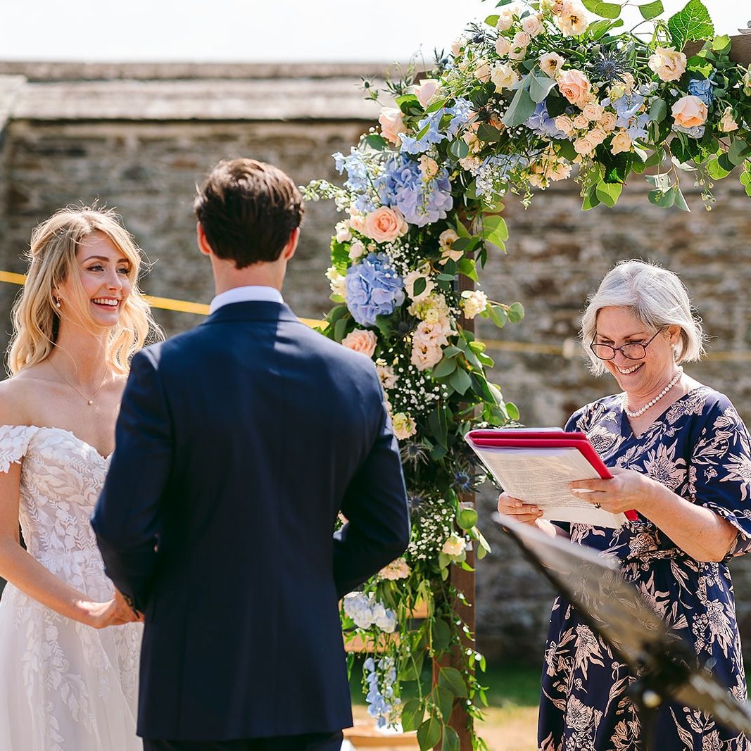 Sara Price Celebrant conducting ceremony H and O at  Roscarrock. Alex Miller photography.