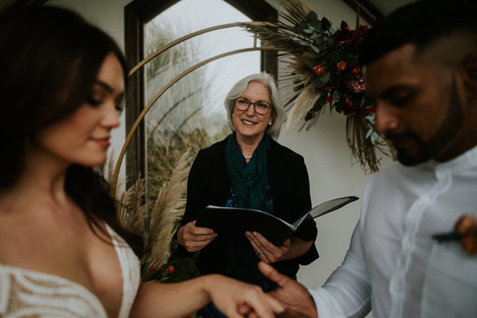 Sara Price Celebrant conducting a wedding ceremony