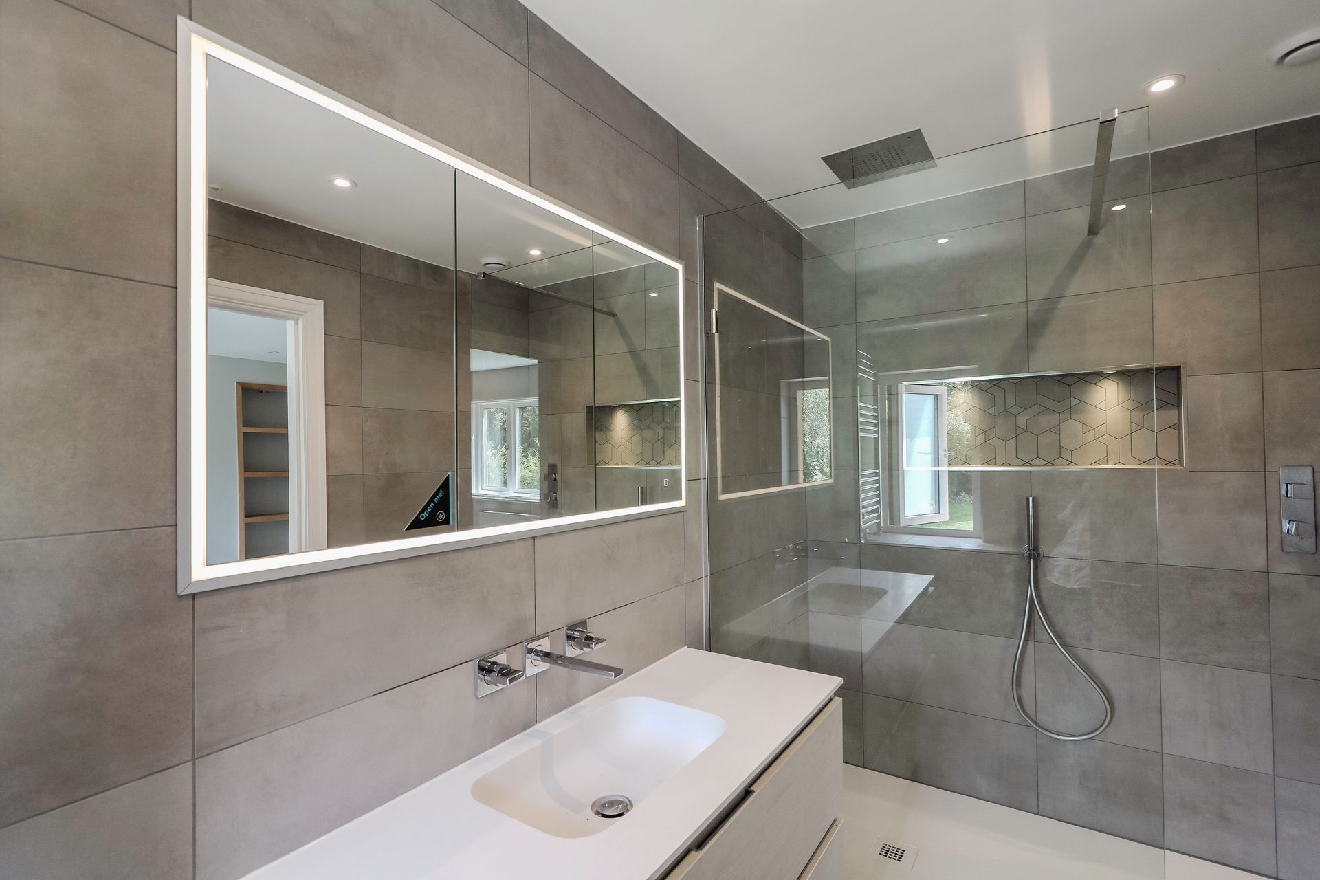 Bathroom Design Ascot Design & Conker Interiors