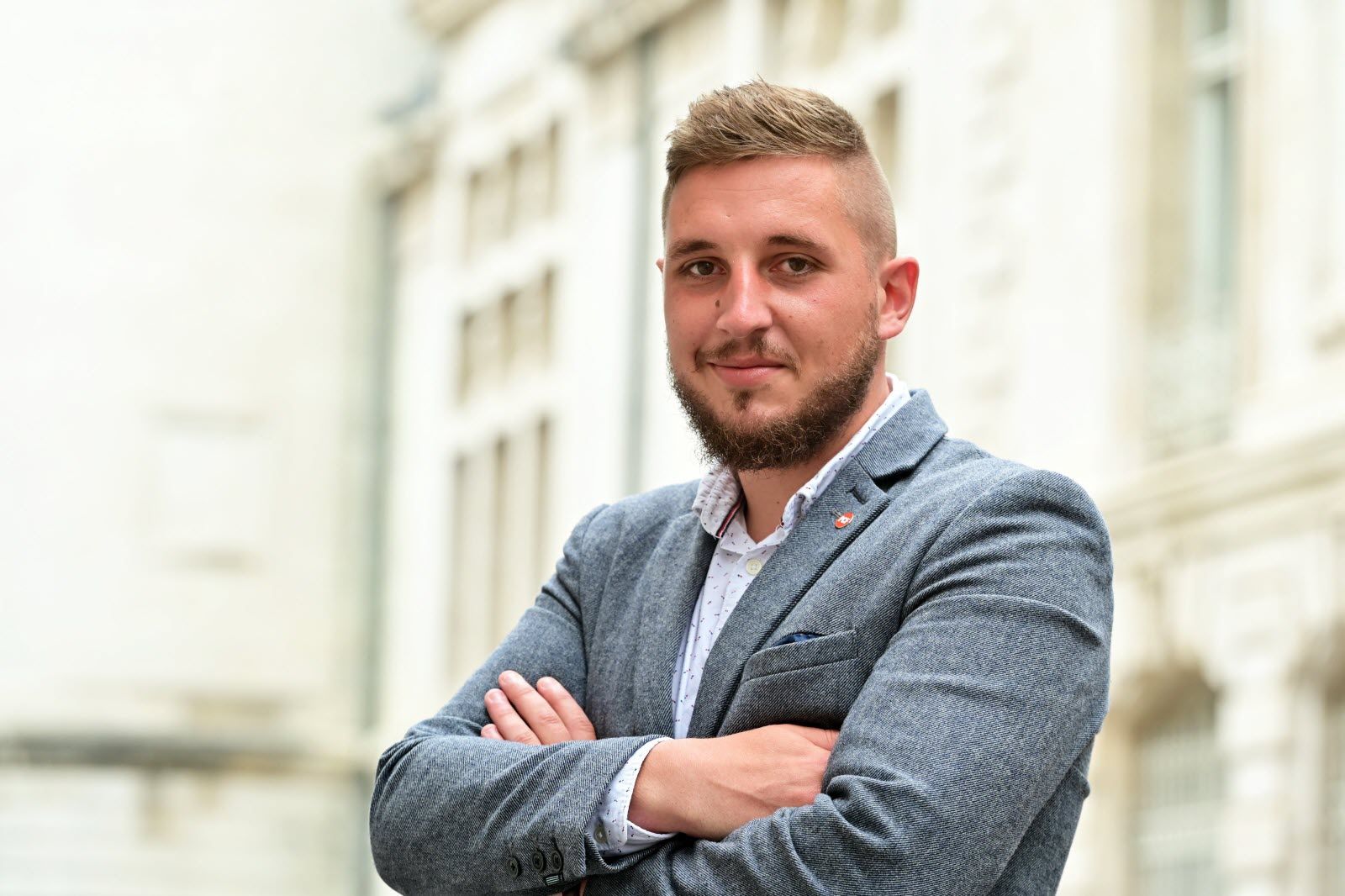 Matthieu Guinebert
Représentant du conseil régional (3)