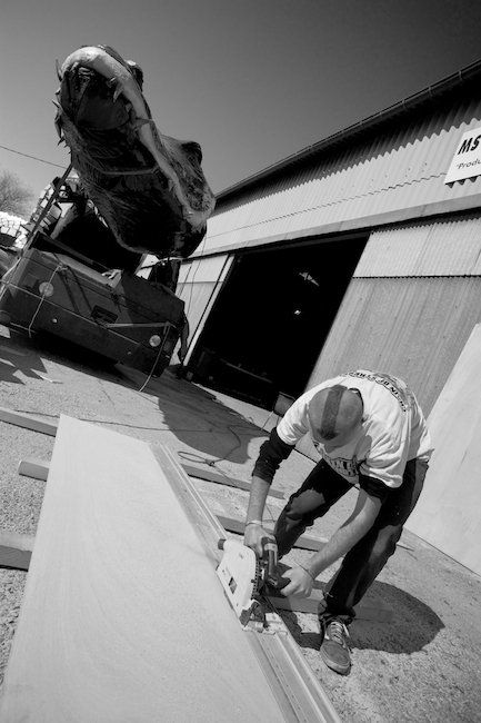 Construction of the crocodile for the Pégoulade in Nîmes - Compagnie CPPP
