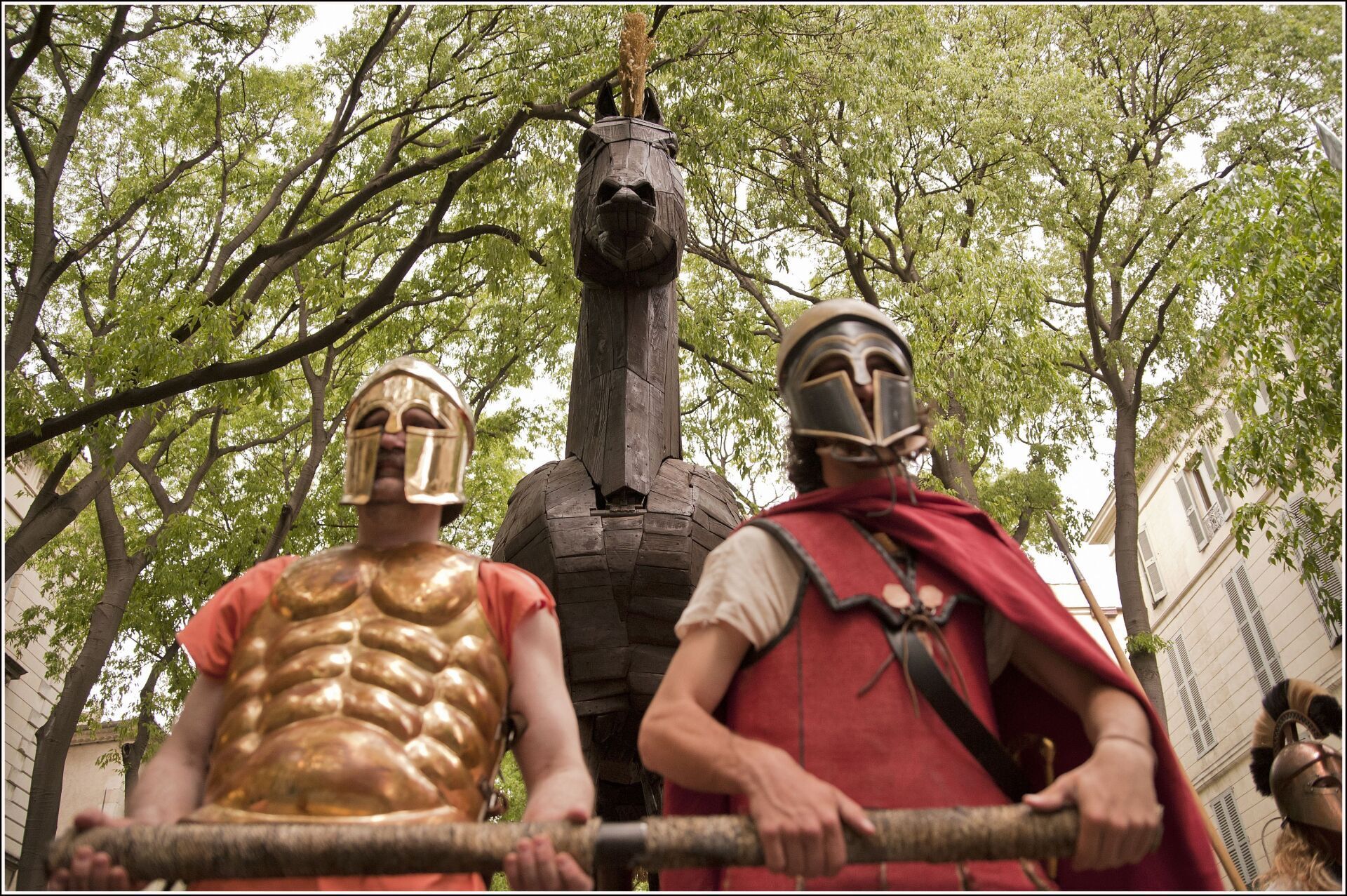 Parade of the historical show Les Grands Jeux Romains, Nîmes - Compagnie CPPP