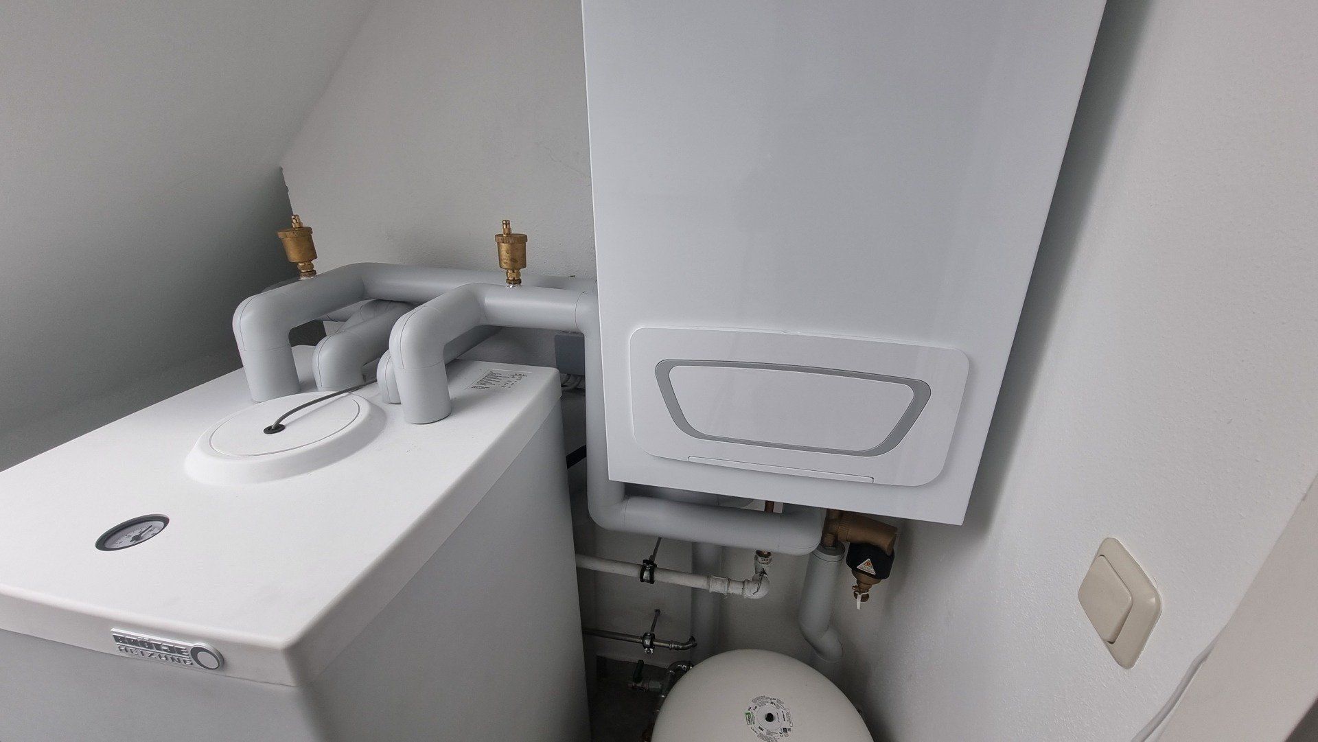 Brötje Gasheizung Germering Dachzentrale