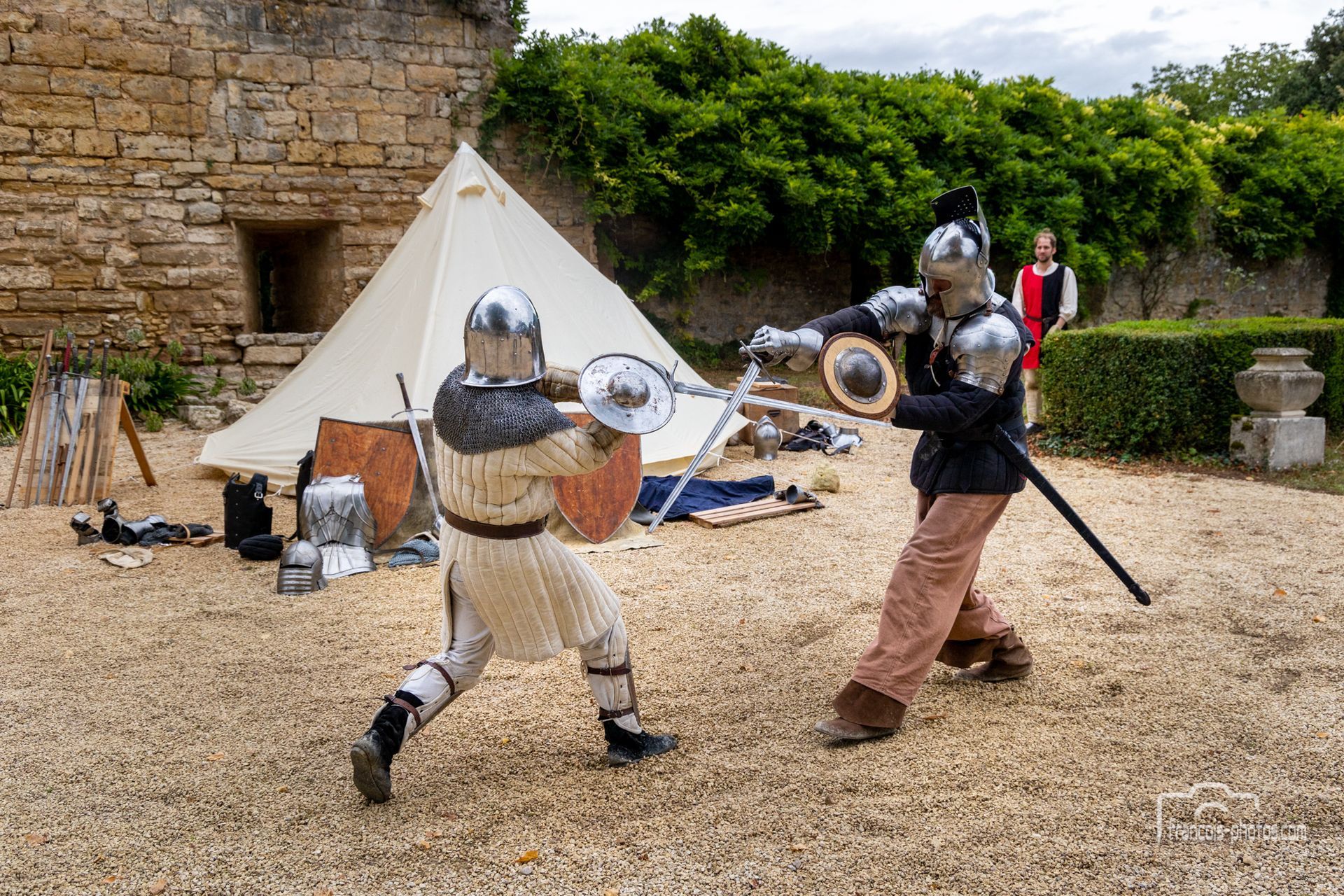 combat d'épées médiévales