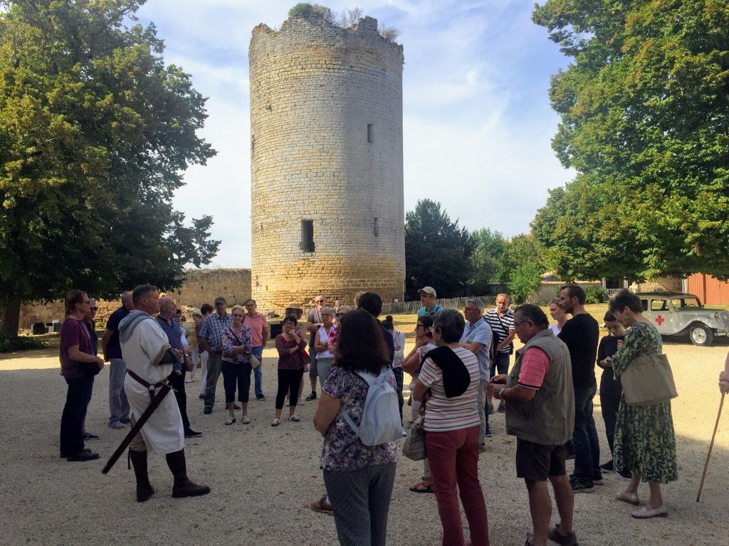 Visite de groupe au chateau de Montreuil Bonnin