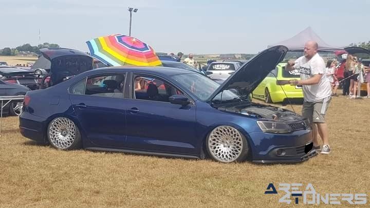 Gaz Man And Fast Car Team
Imagen del reportaje de la revista Tuning Area4tuners.es, de la concentración de coches Tuning del año 2022 en Taintignies, Francia