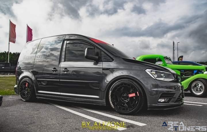 Bcc Träff Hos Mekonomen
Imagen del reportaje de la revista Tuning Area4tuners.es, de la concentración de coches Tuning del año 2022 en Eskilstuna, Suecia