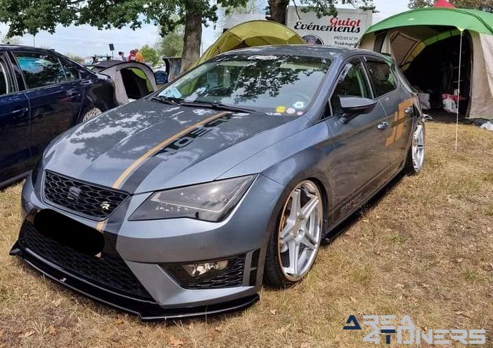 Low Squad Insolent Camping
Imagen del reportaje de la revista Tuning Area4tuners.es, de la concentración de coches Tuning del año 2022 en Cerfontaine, Bélgica