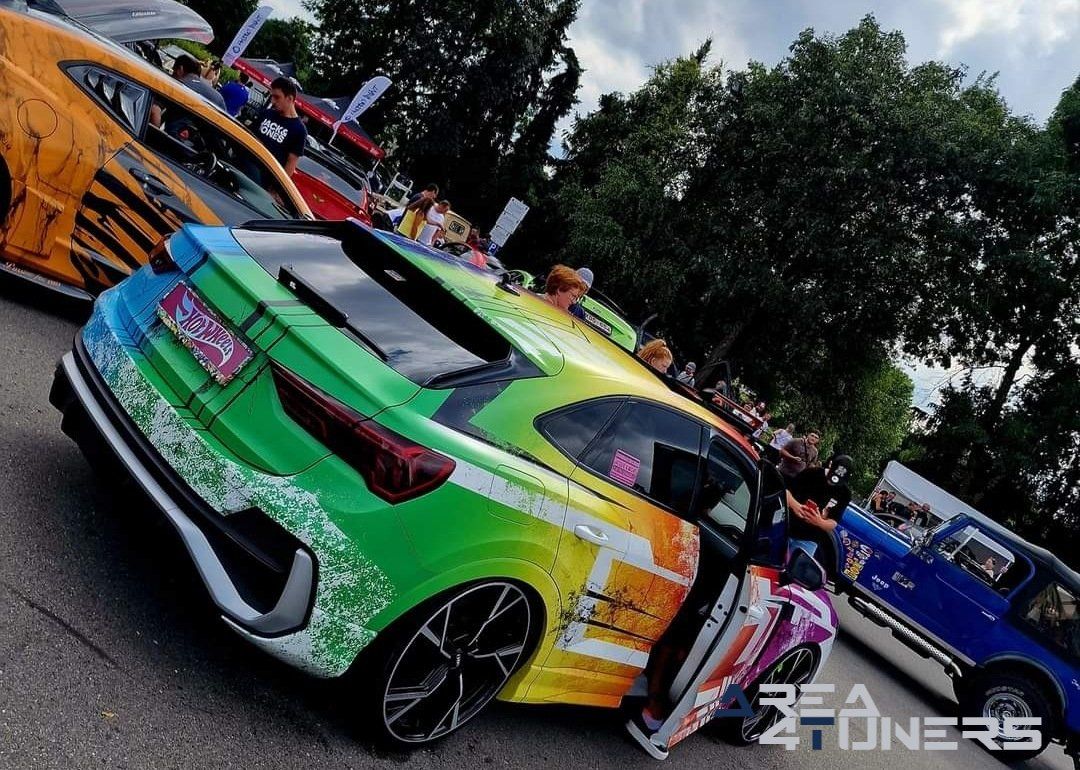 Black Storm Tuning 18th
Imagen del reportaje de la revista Tuning Area4tuners.es, de la concentración de coches Tuning del año 2022 en Aujourd'hui Demain, Francia