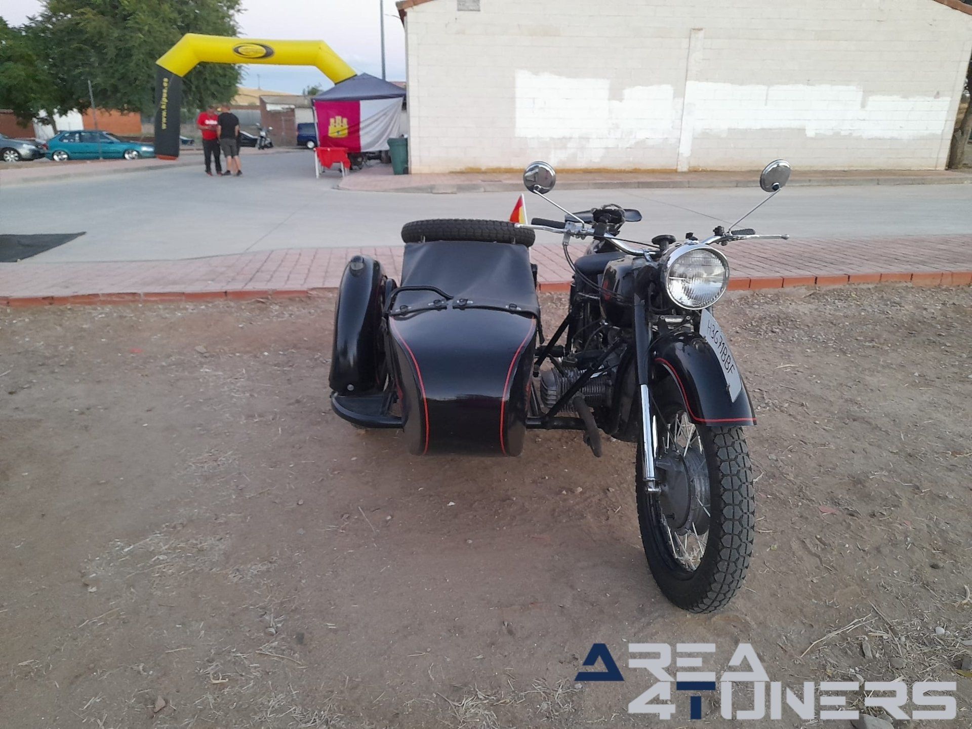 1a Concentración Cars & Bike Remember
Imagen del reportaje de la revista Tuning Area4tuners.es, de la concentración de coches Tuning del año 202 en Domingo Pérez, Toledo, España