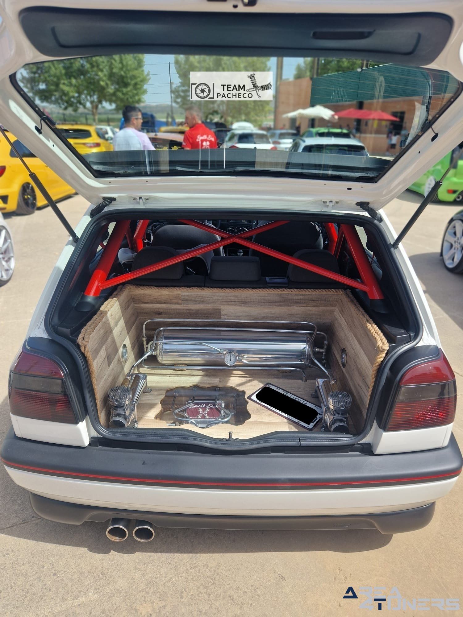 4º Roca Tuning
Imagen del reportaje de la revista Tuning Area4tuners.es, de la concentración de coches Tuning del año 2022 en Setenél De Las Bodegas, Cádiz, España