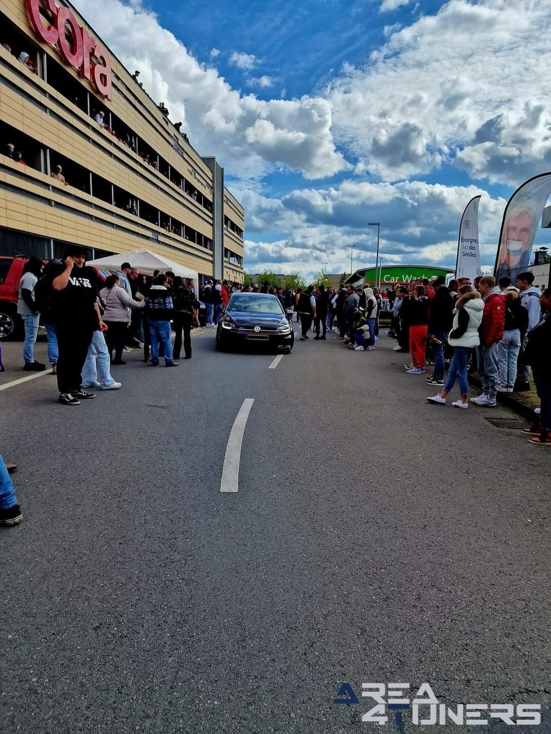 Modified & Grnch Summerevent
Imagen del reportaje de la revista Tuning Area4tuners.es, de la concentración de coches Tuning del año 2022 en Bertrange, Luxemburgo