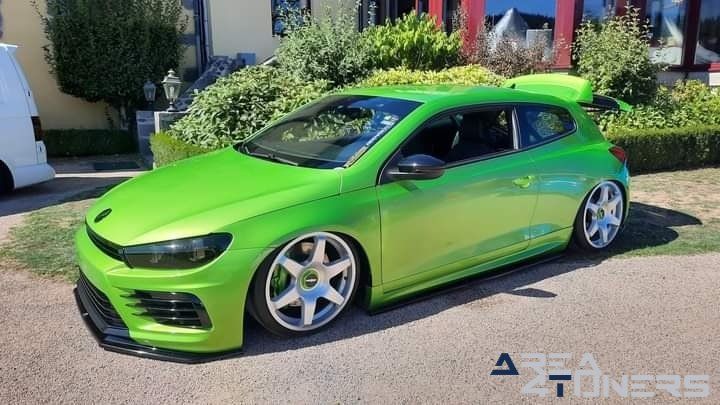 Slammed And Wheels 7th
Imagen del reportaje de la revista Tuning Area4tuners.es, de la concentración de coches Tuning del año 2022 en Chateau De Salles Francia