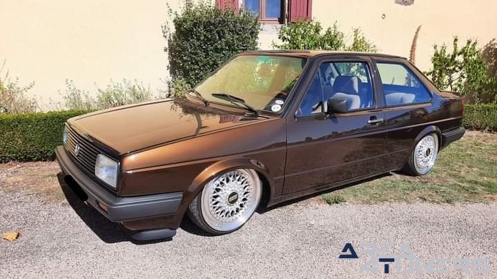 Slammed And Wheels 7th
Imagen del reportaje de la revista Tuning Area4tuners.es, de la concentración de coches Tuning del año 2022 en Chateau De Salles Francia