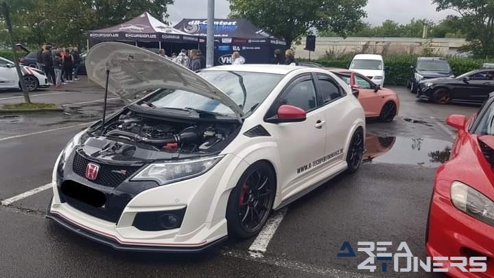 United Projects Car Addiction
Imagen del reportaje de la revista Tuning Area4tuners.es, de la concentración de coches Tuning del año 2022 en Brujas, Bélgica