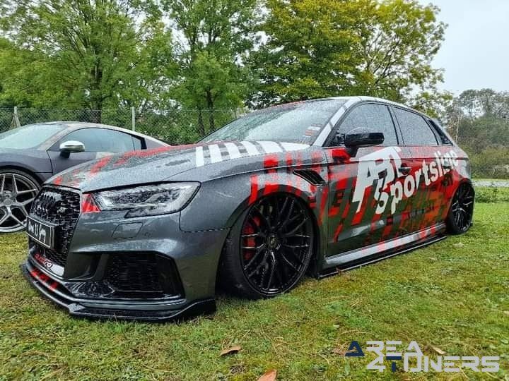 Cristal Car Concept And Suippes
Imagen del reportaje de la revista Tuning Area4tuners.es, de la concentración de coches Tuning del año 2022 en Champagne Ardenne, Francia