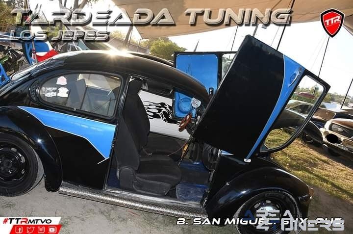 Tardeada Tuning Los Jefes
Imagen del reportaje de la revista Tuning Area4tuners.es, de la concentración de coches Tuning del año 2022 en San Miguel, Puebla, México