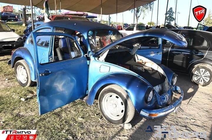 Tardeada Tuning Los Jefes
Imagen del reportaje de la revista Tuning Area4tuners.es, de la concentración de coches Tuning del año 2022 en San Miguel, Puebla, México