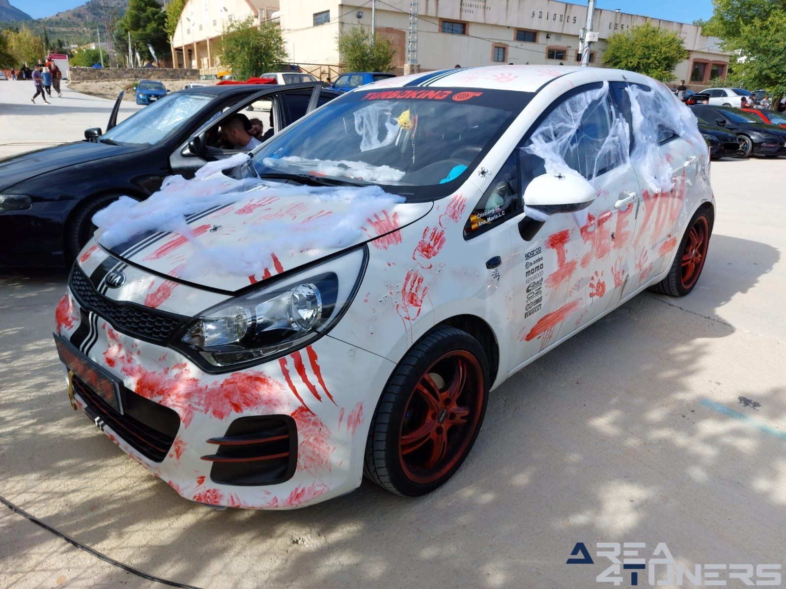 Concentración Motor Halloween
Imagen del reportaje de la revista Tuning Area4tuners.es, de la concentración de coches Tuning del año 2022 en Caravaca De La Cruz, Murcia, España