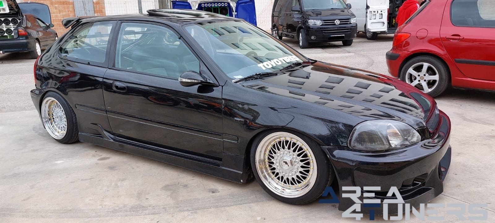 2a Concentración Tuning Internacional Villa Del Palmar
Imagen del reportaje de la revista Tuning Area4tuners.es, de la concentración de coches Tuning del año 2023 en Villa Del Palmar, Murcia, España