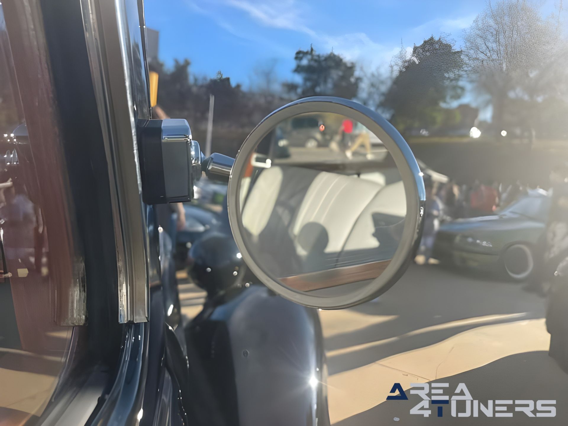 South Style Car Volumén 3
Imagen del reportaje de la revista Tuning Area4tuners.es, de la concentración de coches Tuning del año 2023 en Algeciras, Cádiz, España