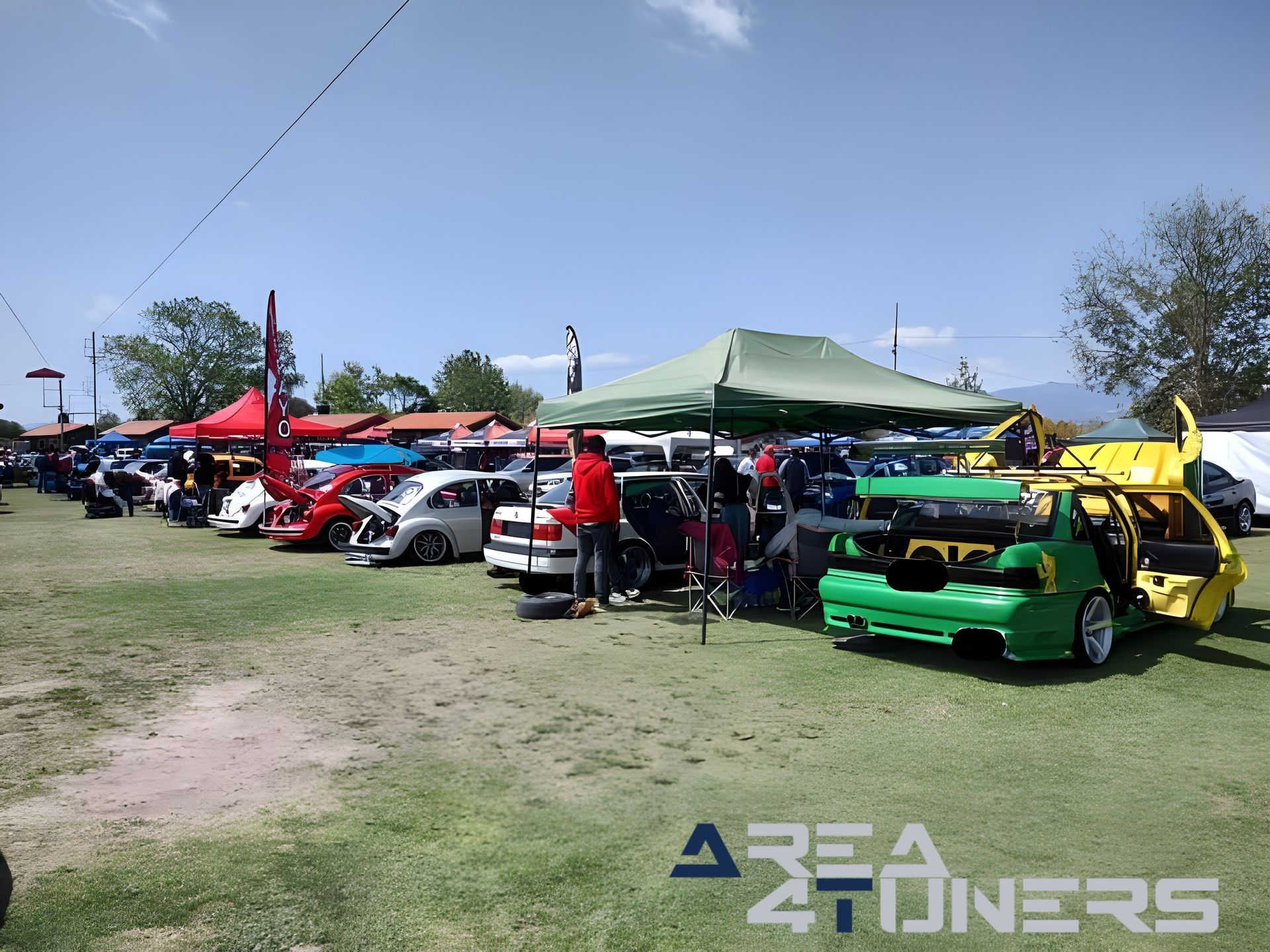 Xixmiquilpan Open Euro
Imagen del reportaje de la revista Tuning Area4tuners.es, de la concentración de coches Tuning del año 2023 en Xixmiquilpan, Hidalgo, México