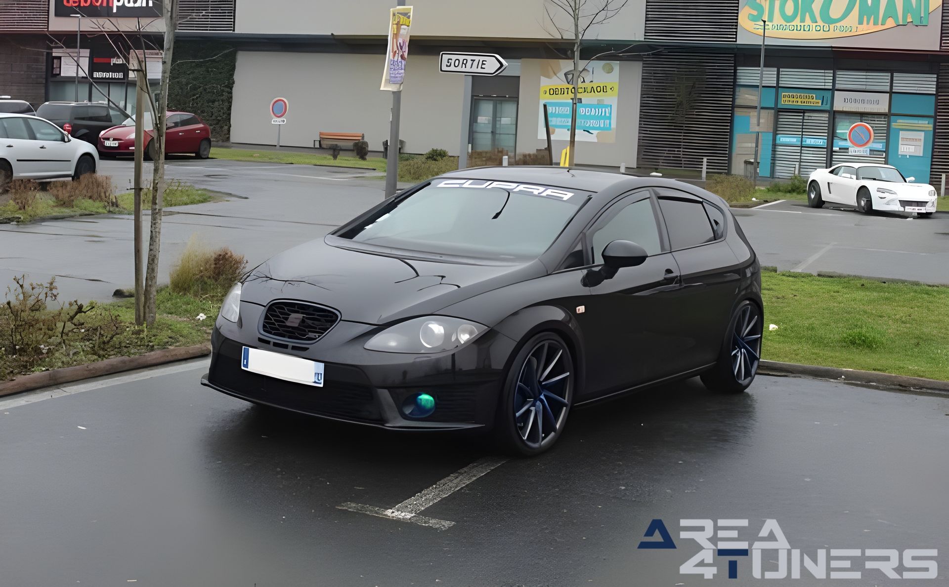 Rasso Club Passion 45
Imagen del reportaje de la revista Tuning Area4tuners.es, de la concentración de coches Tuning del año 2023 en Fleury Les Aubrais, Francia